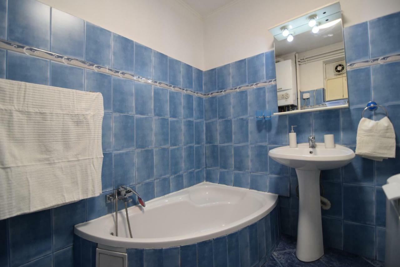 Resedinta Lui Calin - Downtown Park Cismigiu Apartment Bucharest