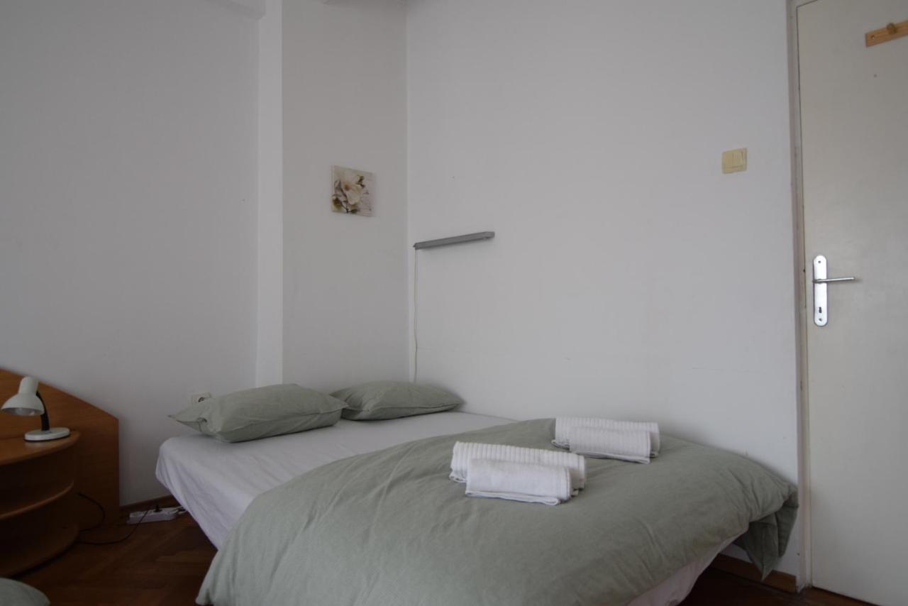 Resedinta Lui Calin - Downtown Park Cismigiu Apartment *